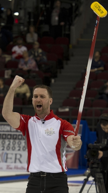 Newfoundland/Labrador skip Brad Gushue celebrates his dramatic win on Thursday. (Photo, Curling Canada/Michael Burns)